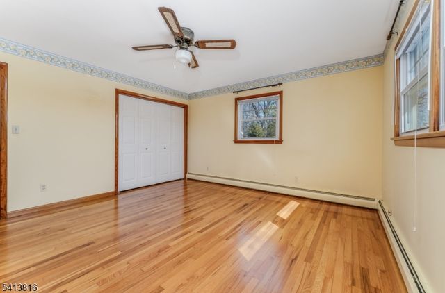 4 Roselle St, Holland Twp., NJ 08848