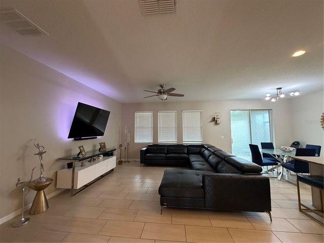 1834 CASTLETON DRIVE, St Cloud, FL 34771