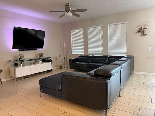 1834 CASTLETON DRIVE, St Cloud, FL 34771