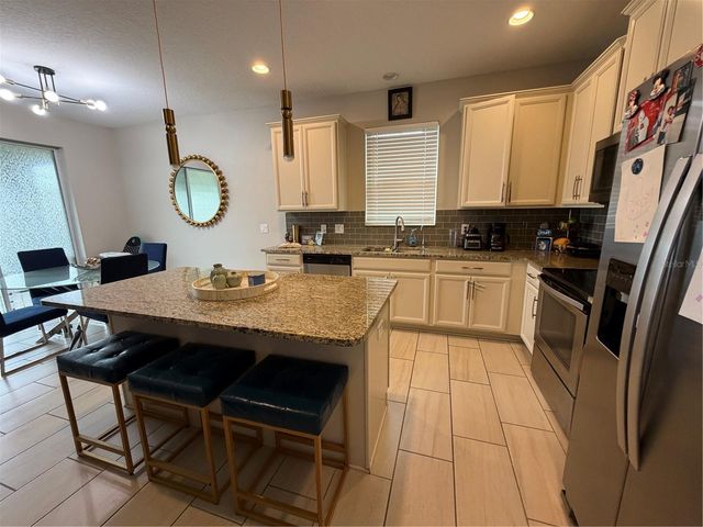 1834 CASTLETON DRIVE, St Cloud, FL 34771