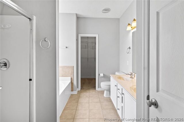 9032 Grouse Run Lane, Fayetteville, NC 28314