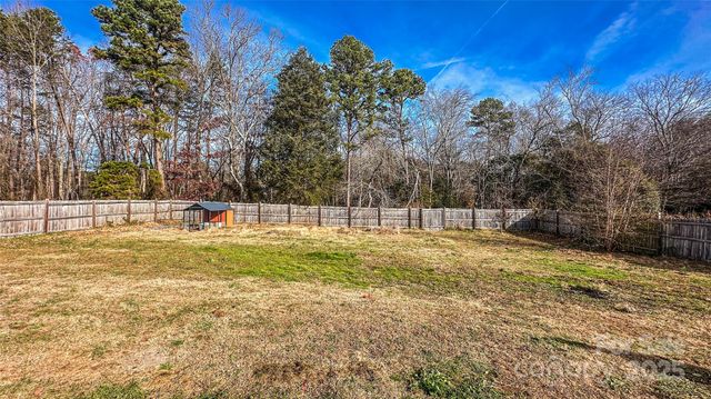 3516 Meldonna Drive, Maiden, NC 28650