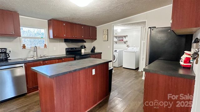 3516 Meldonna Drive, Maiden, NC 28650