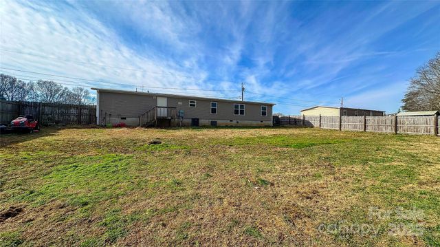 3516 Meldonna Drive, Maiden, NC 28650