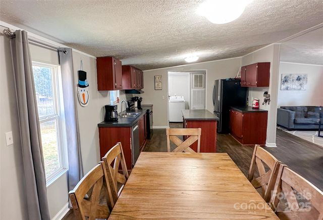 3516 Meldonna Drive, Maiden, NC 28650