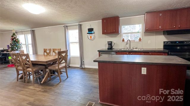 3516 Meldonna Drive, Maiden, NC 28650