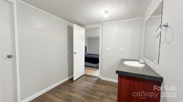 3516 Meldonna Drive, Maiden, NC 28650