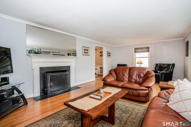 2425 Albany Avenue, West Hartford, CT 06117
