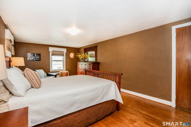 2425 Albany Avenue, West Hartford, CT 06117