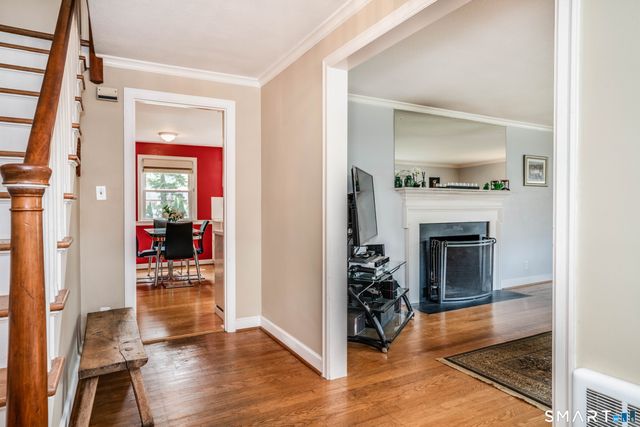 2425 Albany Avenue, West Hartford, CT 06117