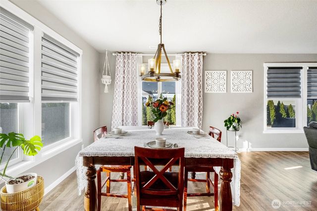 302 N Towhee Street, Moses Lake, WA 98837