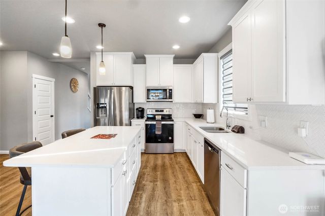 302 N Towhee Street, Moses Lake, WA 98837