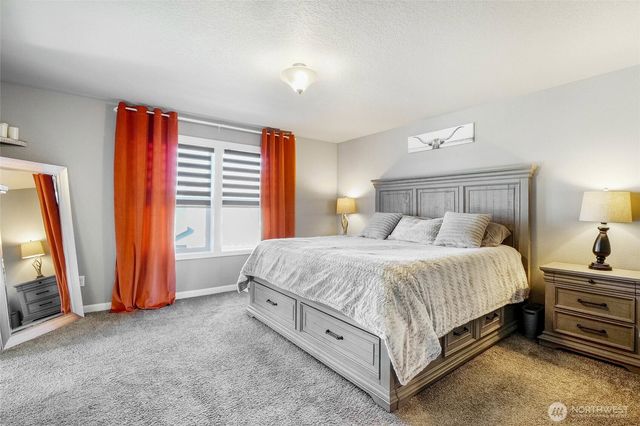 302 N Towhee Street, Moses Lake, WA 98837