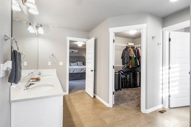 302 N Towhee Street, Moses Lake, WA 98837