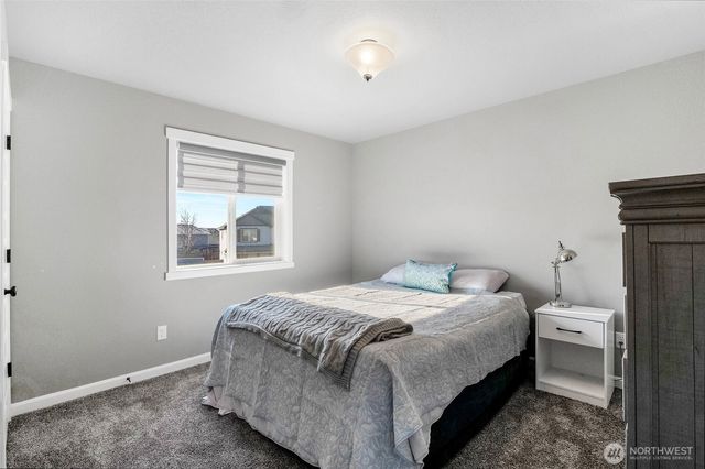 302 N Towhee Street, Moses Lake, WA 98837