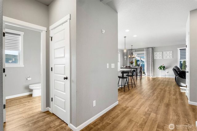 302 N Towhee Street, Moses Lake, WA 98837