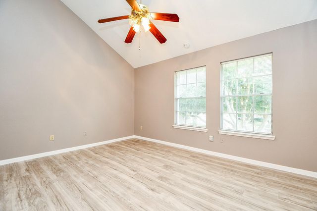 2930 Grants Lake Boulevard 407, Sugar Land, TX 77479