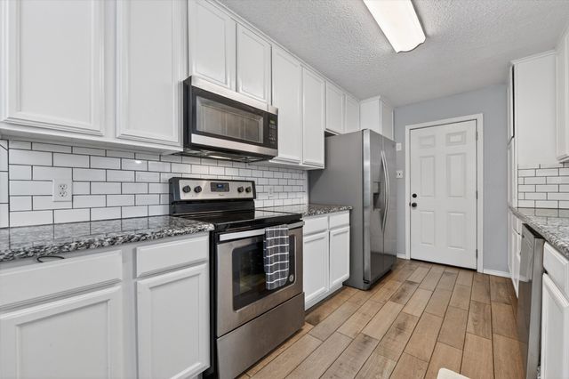 6724 Bartay Drive, North Richland Hills, TX 76182