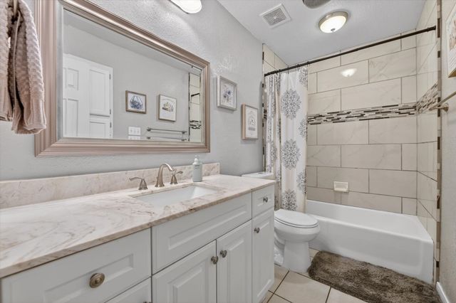 6724 Bartay Drive, North Richland Hills, TX 76182