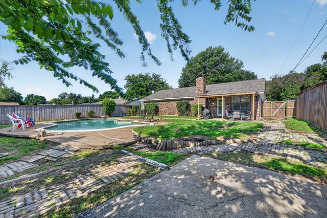 6724 Bartay Drive, North Richland Hills, TX 76182