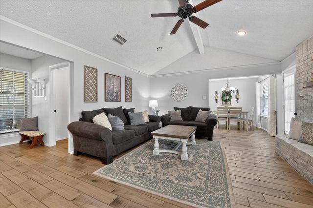 6724 Bartay Drive, North Richland Hills, TX 76182