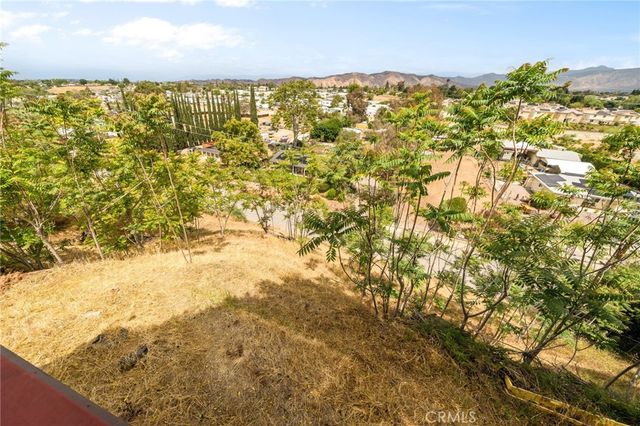 13333 5th, Yucaipa, CA 92399