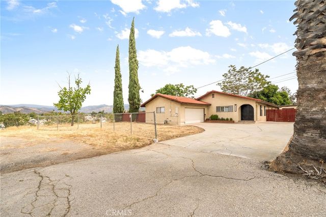 13333 5th, Yucaipa, CA 92399
