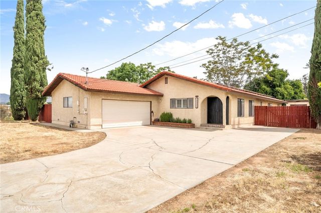 13333 5th, Yucaipa, CA 92399
