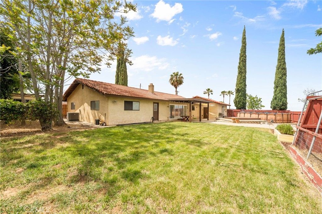 Image 29 of property listing at 13333 5th, Yucaipa, CA 92399