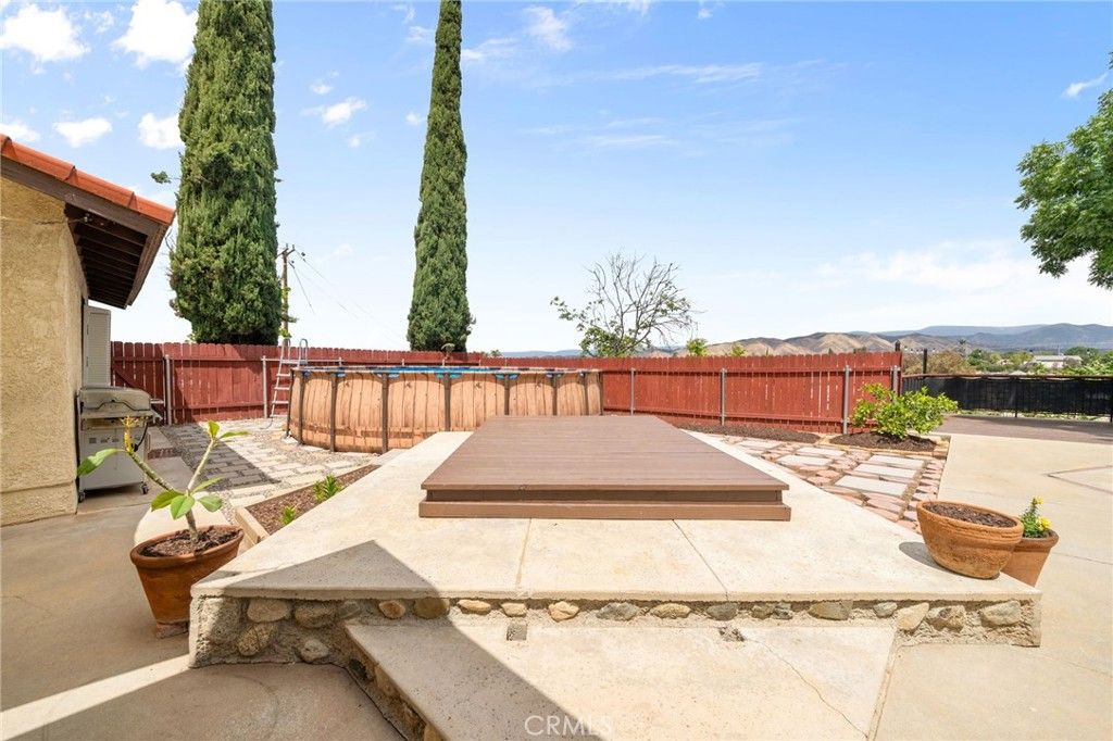 Image 32 of property listing at 13333 5th, Yucaipa, CA 92399