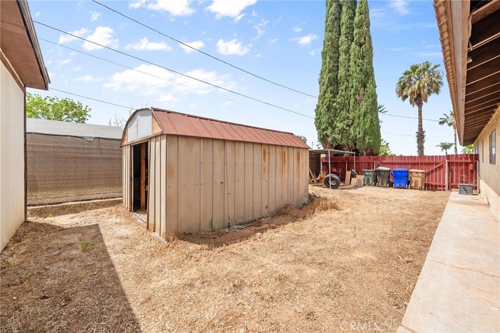 Image 41 of property listing at 13333 5th, Yucaipa, CA 92399