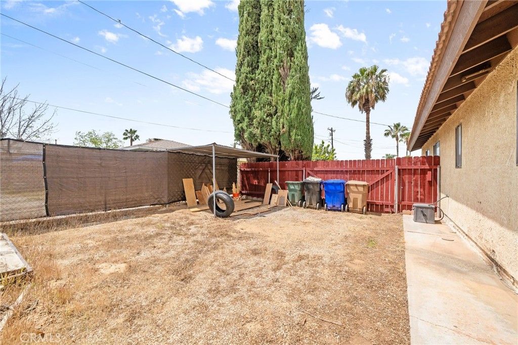 Image 42 of property listing at 13333 5th, Yucaipa, CA 92399