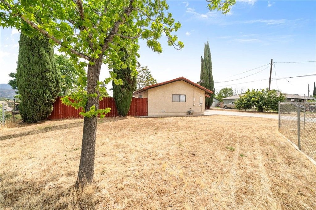 Image 48 of property listing at 13333 5th, Yucaipa, CA 92399