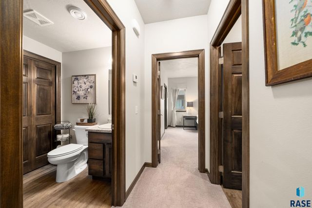 5701 S Bounty Pl Place, Sioux Falls, SD 57108