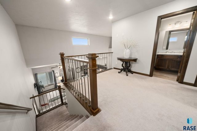 5701 S Bounty Pl Place, Sioux Falls, SD 57108