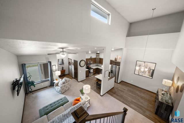 5701 S Bounty Pl Place, Sioux Falls, SD 57108