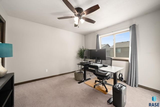 5701 S Bounty Pl Place, Sioux Falls, SD 57108