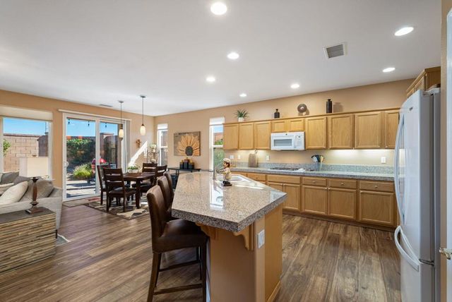60328 Desert Shadows Drive, La Quinta, CA 92253
