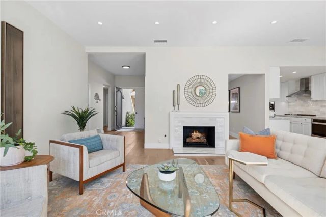 3 Rue Cannes, Newport Beach, CA 92660