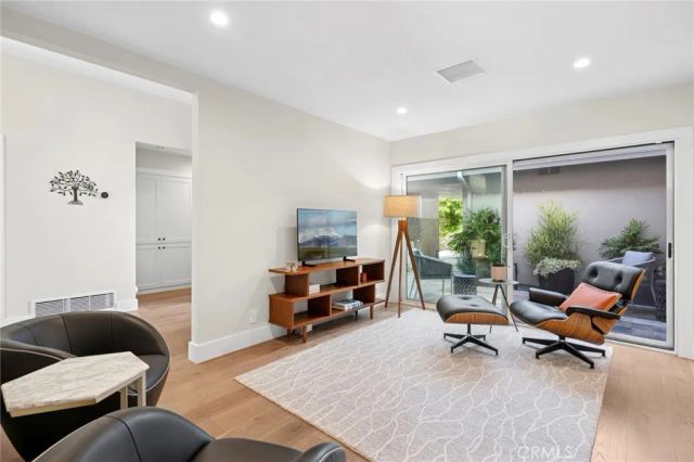 3 Rue Cannes, Newport Beach, CA 92660