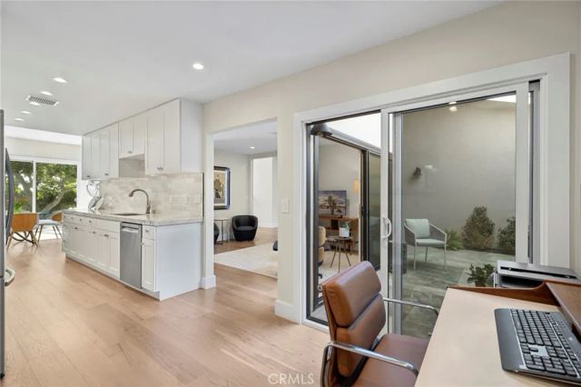 3 Rue Cannes, Newport Beach, CA 92660