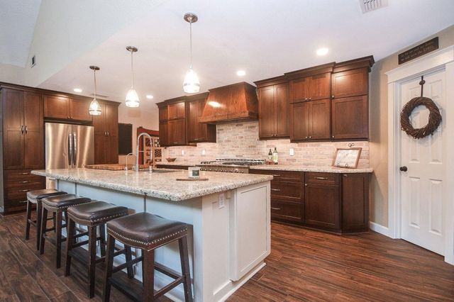 18802 Pheasant Lane, Tomball, TX 77377