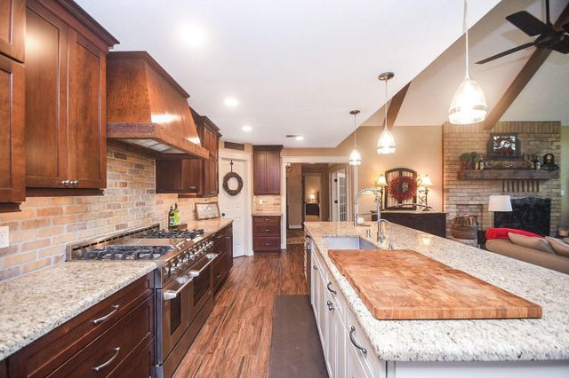 18802 Pheasant Lane, Tomball, TX 77377