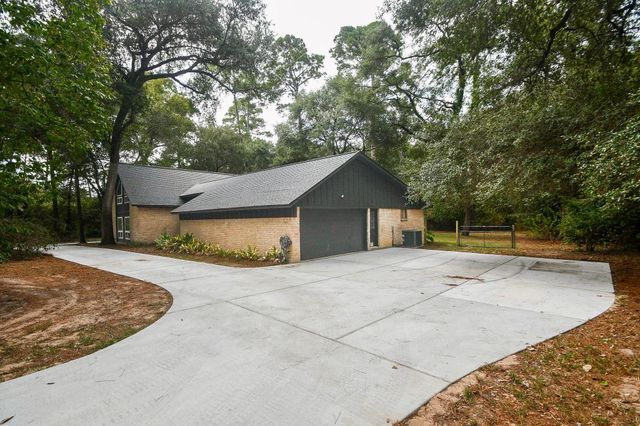 18802 Pheasant Lane, Tomball, TX 77377