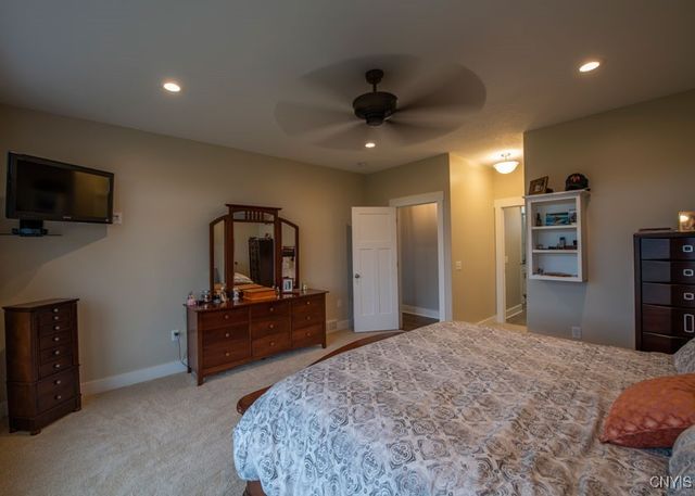 6380 Finish Line, Cicero, NY 13029