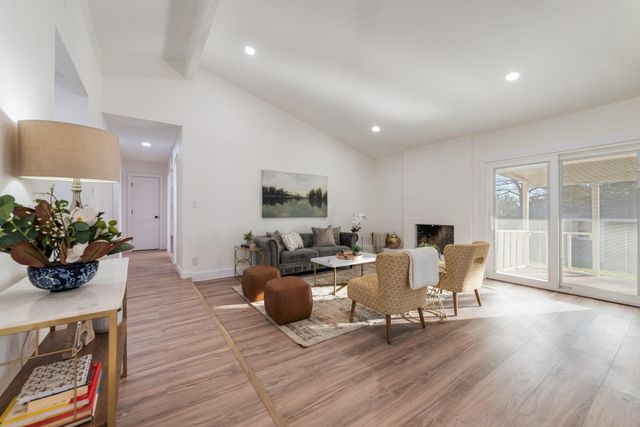 2311 Sheri Oak LN, Austin, TX 78748