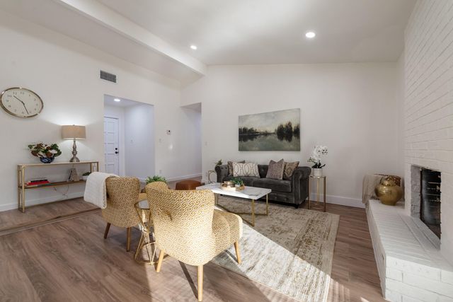 2311 Sheri Oak LN, Austin, TX 78748