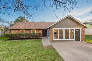 2311 Sheri Oak LN, Austin, TX 78748