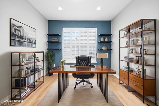 292 Kensington Way, Elyria, OH 44035