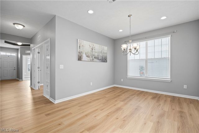 292 Kensington Way, Elyria, OH 44035